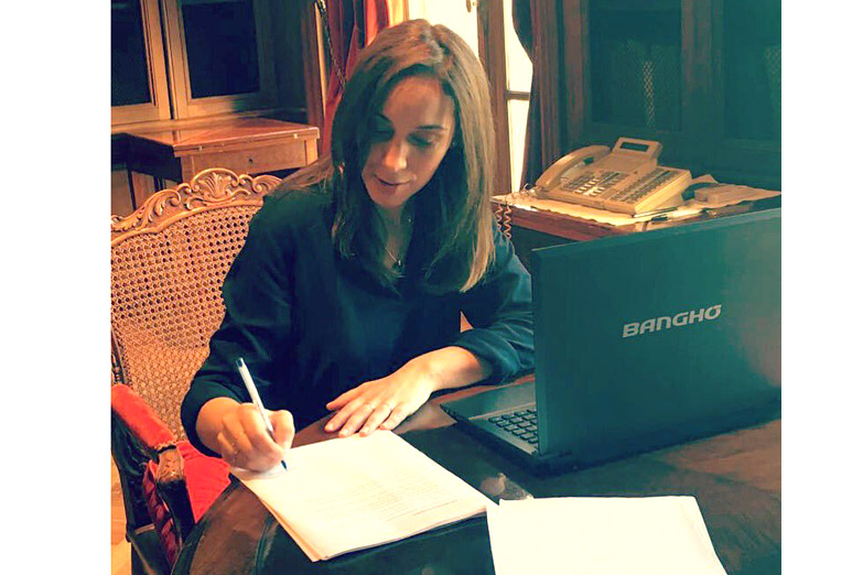 Vidal envió un paquete de 11 leyes para ser aprobadas antes de fin de año