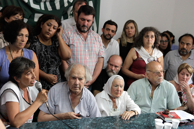 «Esto no es democrático. Pedimos que se cumpla con el estado de derecho»