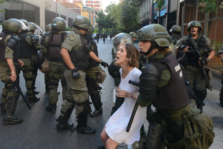 Liberaron a Damiana, la joven detenida por 50 gendarmes