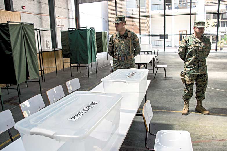 Los que votaron al Frente Amplio son la clave para  la elección en Chile