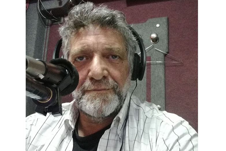 Petitorio por un periodista despedido de Radio Nacional