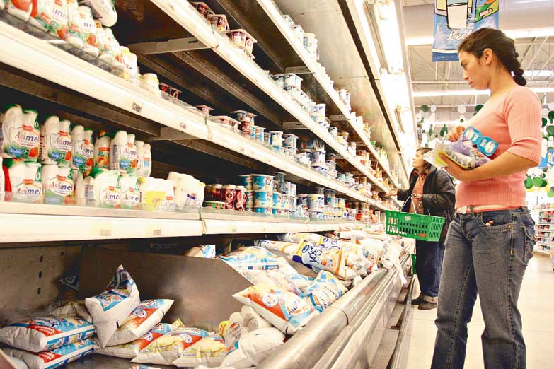 Denuncian fuertes subas de los precios de los alimentos