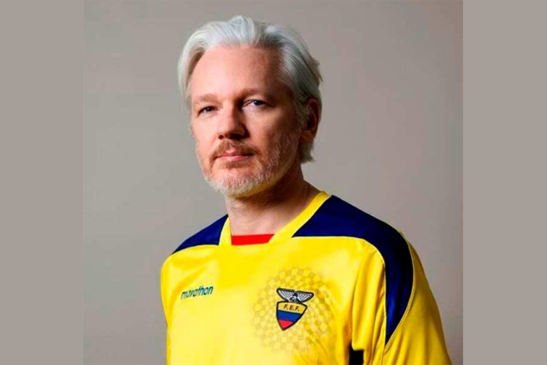 Ecuador le dio la ciudadanía a Assange, pero aún no puede salir de la embajada