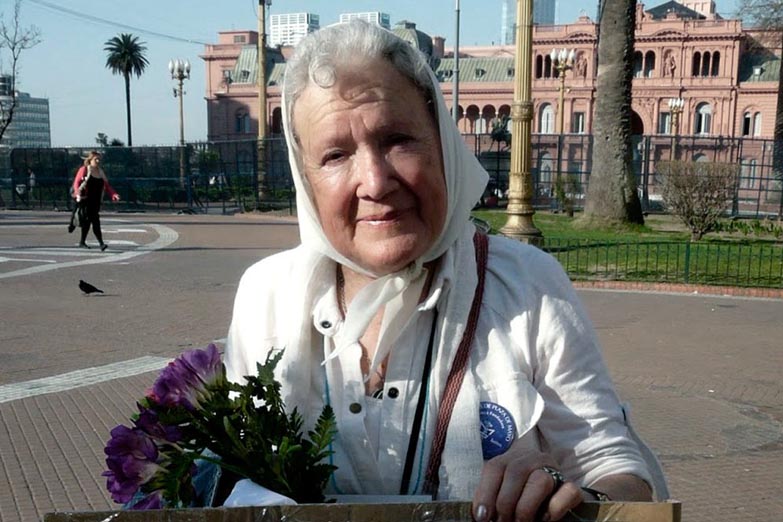 Piden habilitar la feria para que revoquen la domiciliaria a Etchecolatz