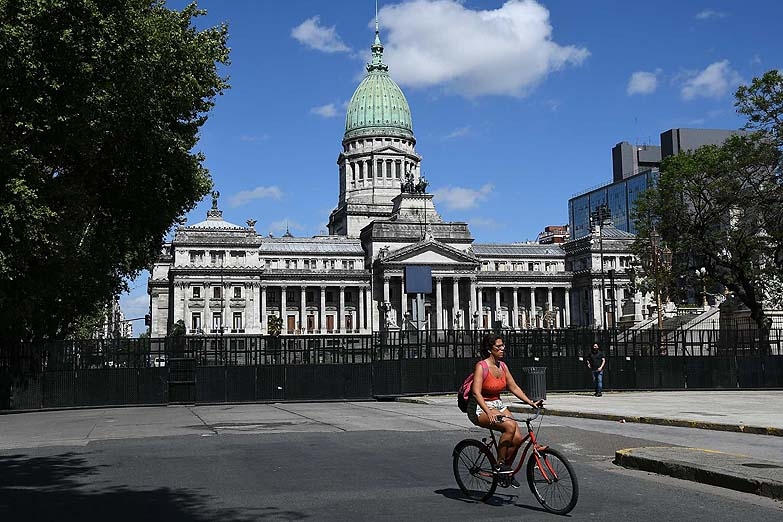 La oposición confía en rechazar el decretazo de Macri en el Congreso