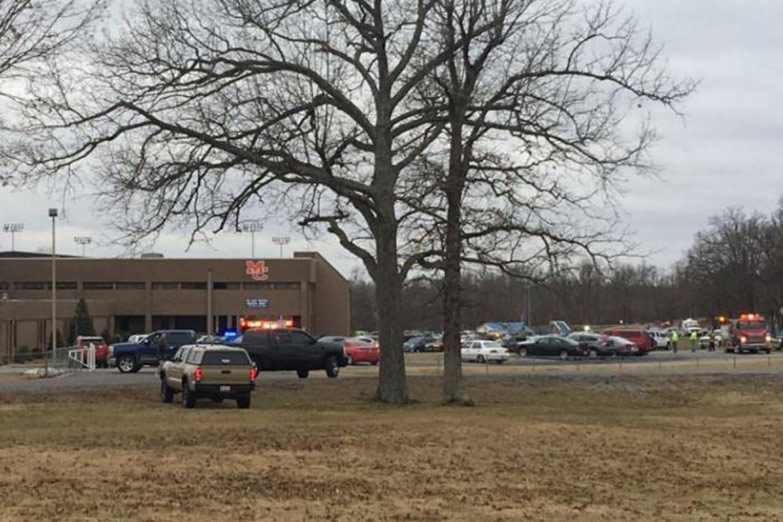 Un estudiante mató a dos compañeros en una escuela de Kentucky