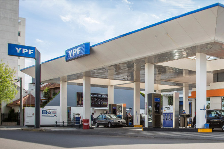 YPF aumentó en promedio un 4,5% el precio de los combustibles