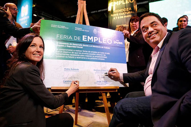 El gobierno dará de baja 28 mil planes sociales