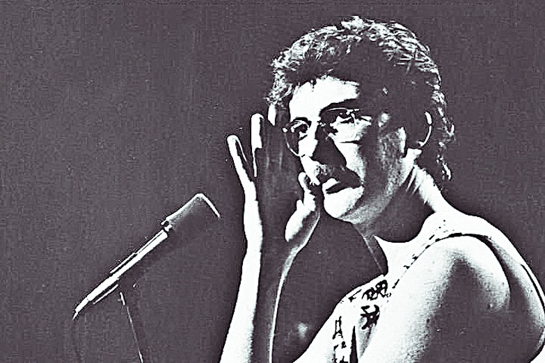 Esta noche toca Charly: gira mágica y reveladora