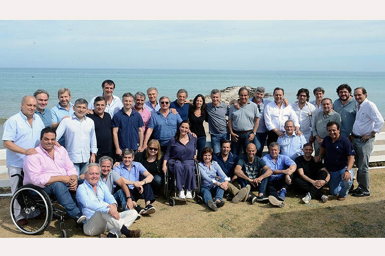 Macri vuelve a la costa para un retiro espiritual con su gabinete