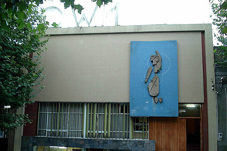 Hadad cierra Radio Colonia en Uruguay y despide a 20 trabajadores