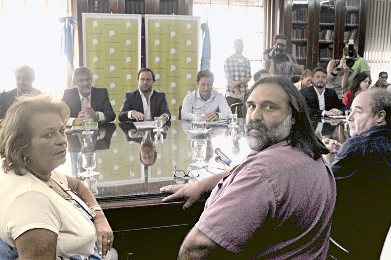 Los docentes bonaerenses piden revisar las cifras de ausentismo de Vidal