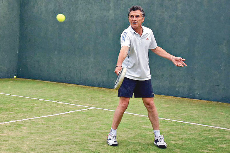 Macri se lastimó la espalda jugando al pádel con Patricia Bullrich
