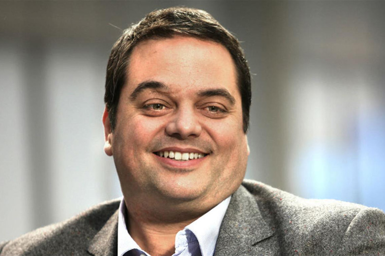 Premio por no marchar: Triaca se lleva a Europa al sindicalismo amigo