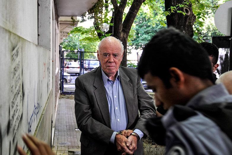 Domiciliaria a Smart: la espada civil de Camps se va a su casa