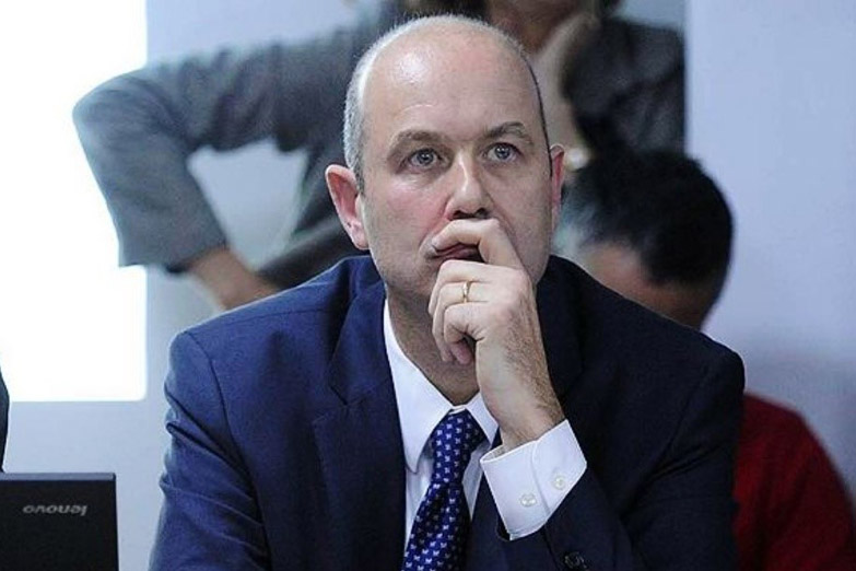 Sturzenegger pasó la factura