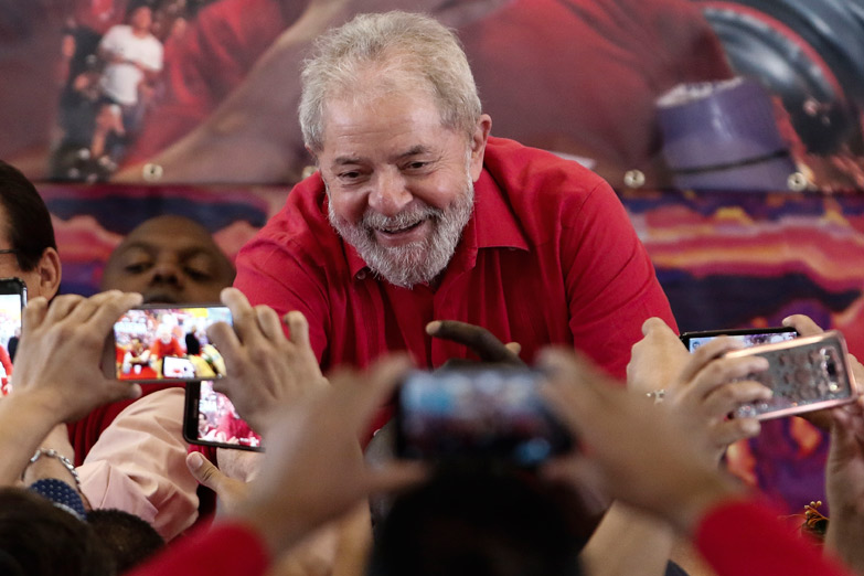 Lula acusa a EEUU de estar detrás del Lava Jato y dice que Temer fue víctima de un golpe