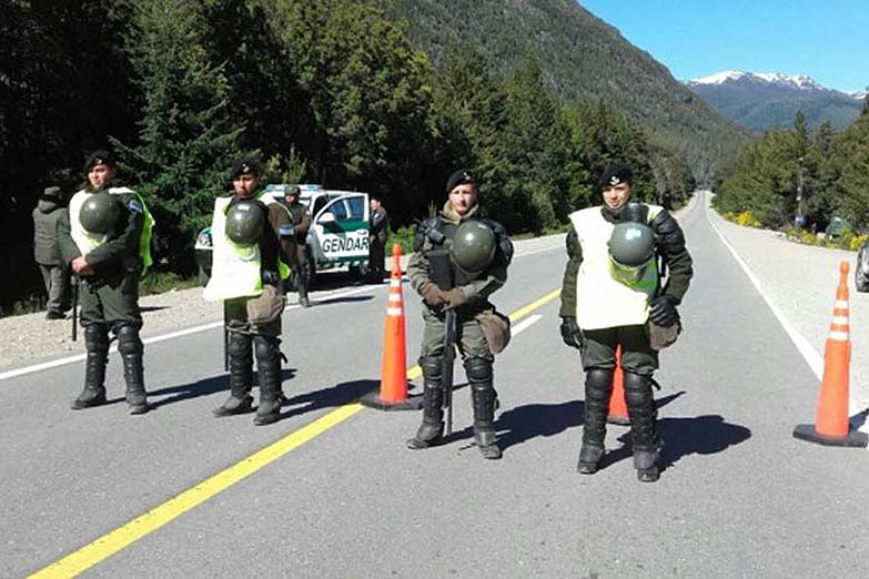 Tras el discurso, ordenan un nuevo desalojo mapuche