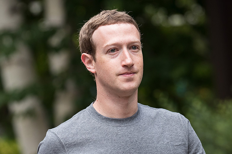 Apareció Zuckerberg y dijo que Facebook cambiará su política para compartir datos