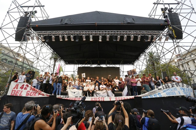El EMVJ marchó con duras críticas al macrismo