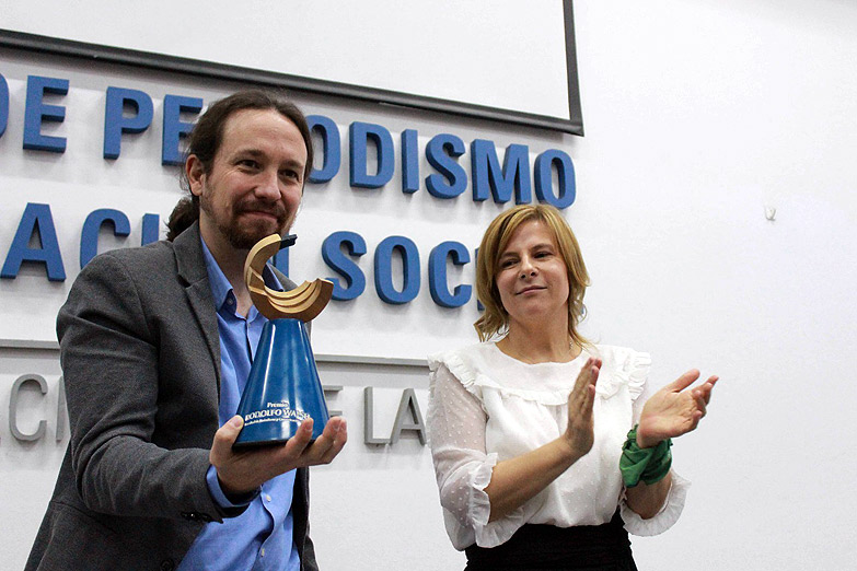 El titular de Podemos fue premiado en la Universidad de La Plata