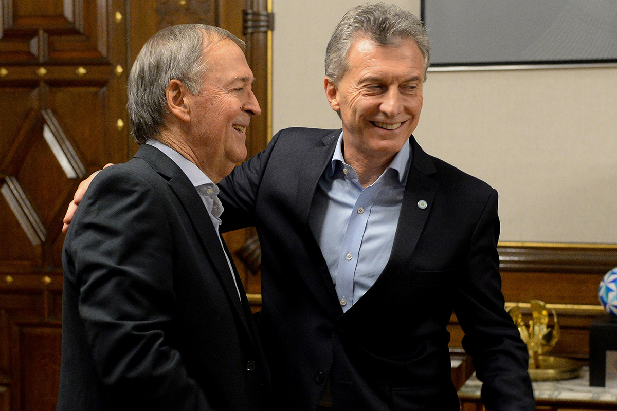 Macri tuvo su foto con Schiaretti