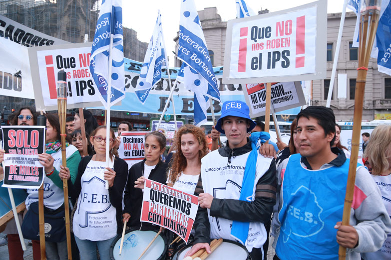 Paritaria: en Provincia se acerca a un acuerdo por el 15% con un sector de los estatales