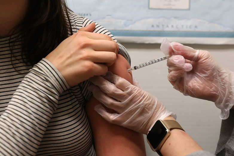 Alerta por la abrupta caída del número de vacunaciones