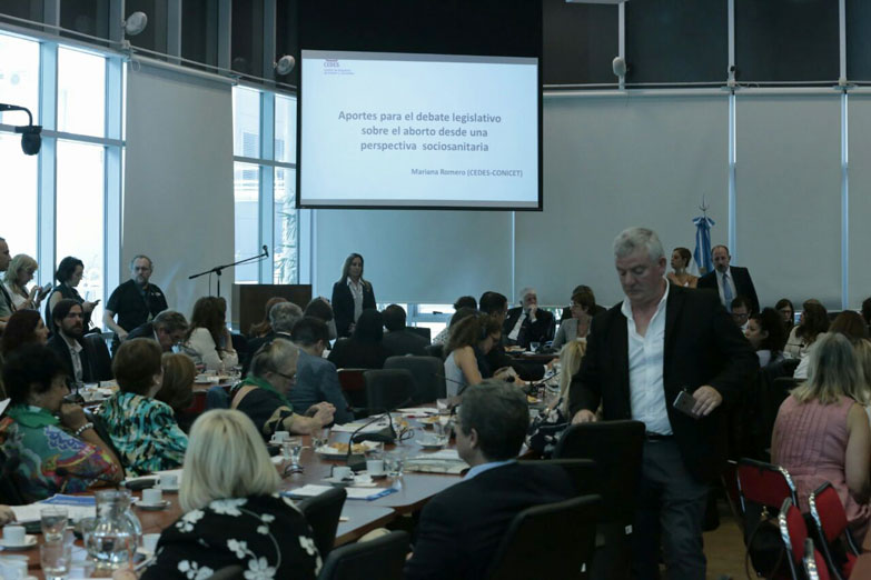 Diferentes sectores se pronunciaron a favor del derecho al aborto