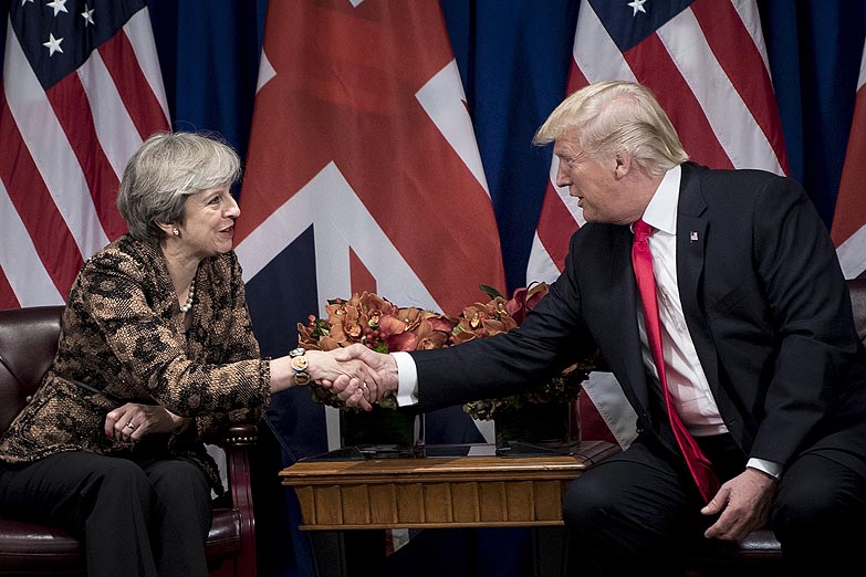 EE UU, Francia y Gran Bretaña lanzaron ataques contra Siria