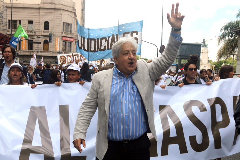 Una lista opositora se enfrenta a Julio Piumato en las elecciones de los empleados judiciales