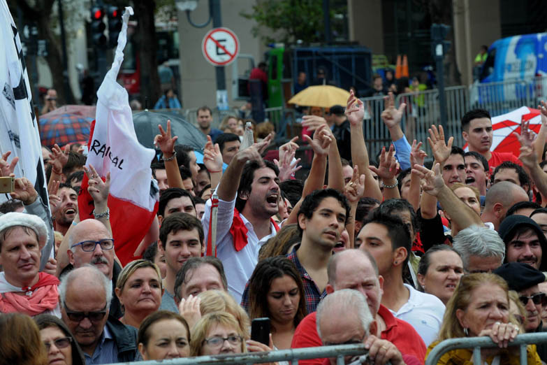 Sin Macri, Vidal y Peña inauguraron estatua homenaje a Alfonsín en La Plata