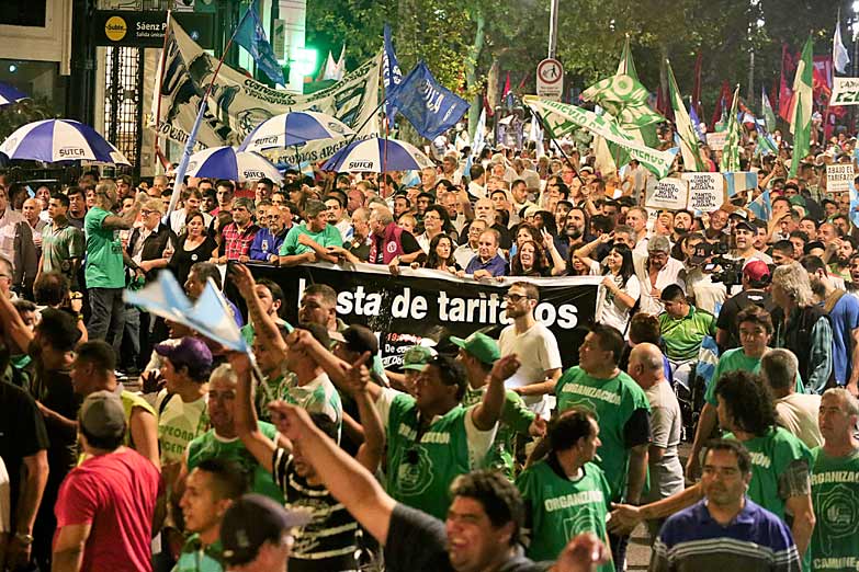 Cambiemos busca romper el acuerdo opositor sobre tarifas