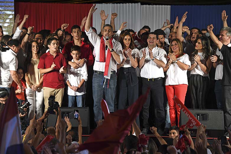 Con un apretado triunfo, Mario Abdo es el nuevo presidente de Paraguay