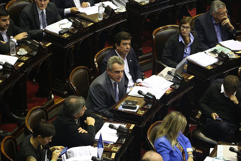 Cambiemos bloqueó el debate por tarifazo en Diputados