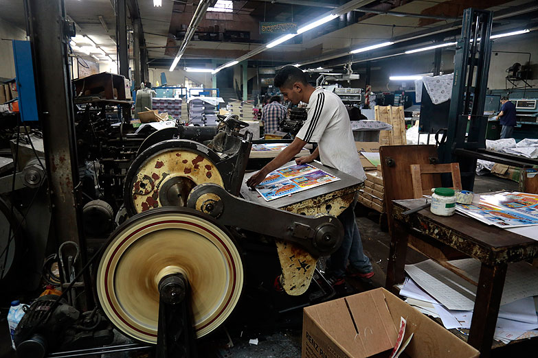 Luego de diez meses de crecimiento la industria sigue reduciendo empleos