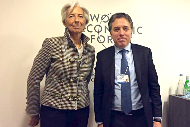 El gobierno admite que pedirá un préstamo stand by al FMI