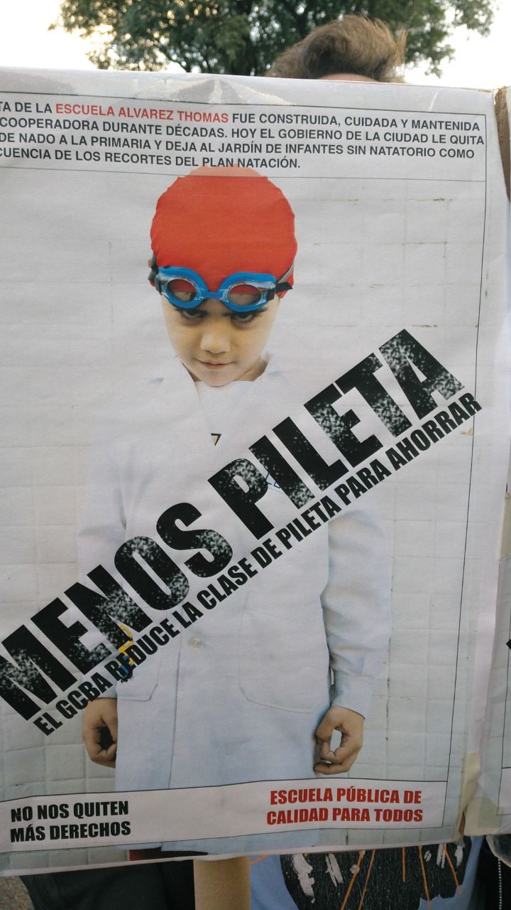 «En la Ciudad el plan Natación hace agua»