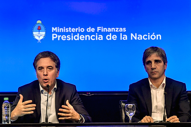 El Gobierno da por finalizada la crisis cambiaria con el ingreso de capitales especulativos
