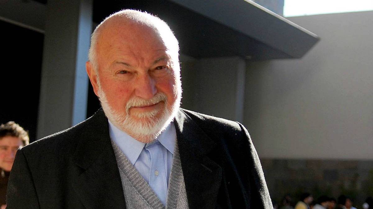 El adiós al Padre Farinello