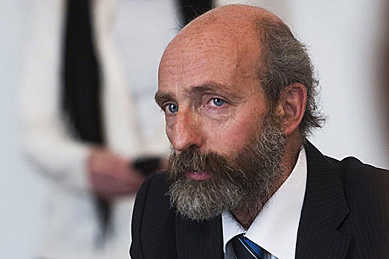 Solicitan que repongan en su cargo al fiscal De Vedia