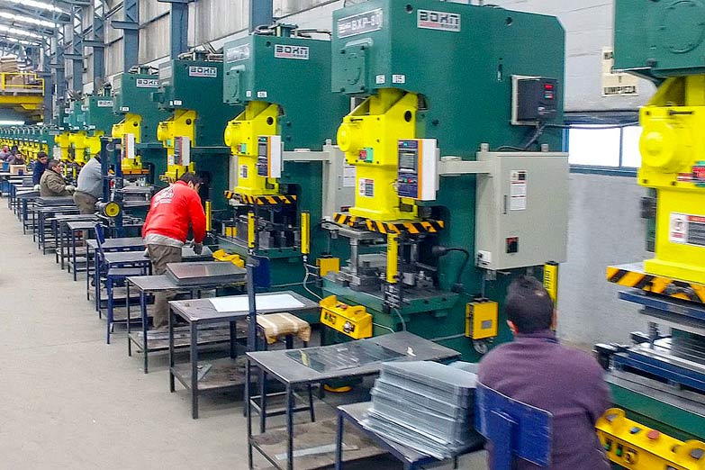 El gobierno veta empresas recuperadas, mientras el mundo busca impulsarlas