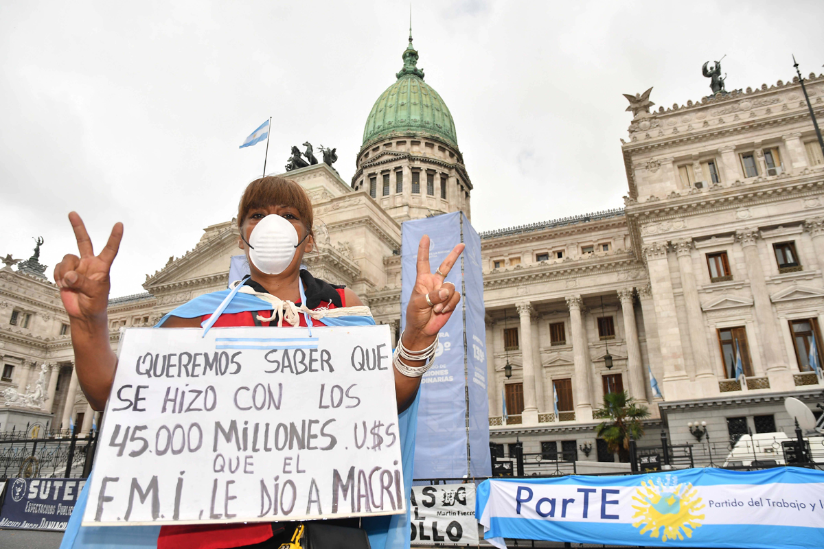 Las tres opciones que barajó Alberto Fernández para investigar la deuda contraída por Macri