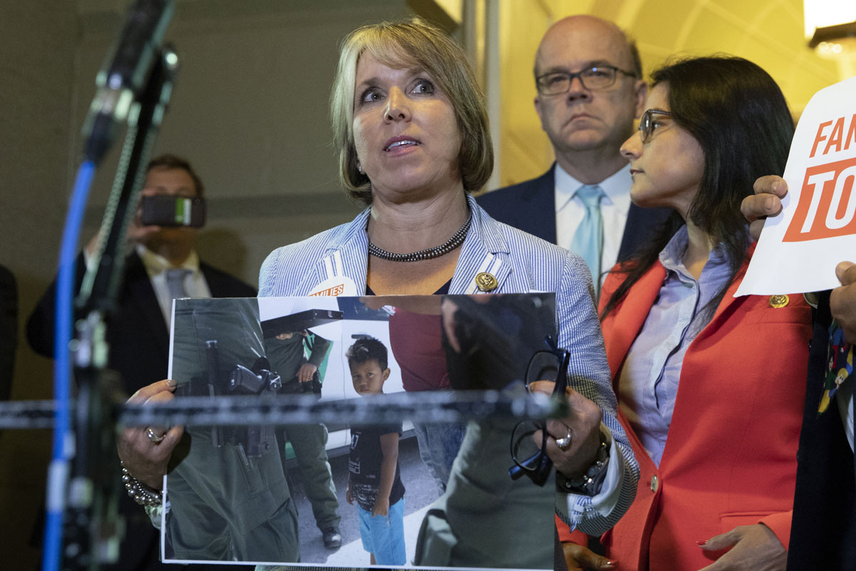 La gobernadora que quiere romper los muros de Trump