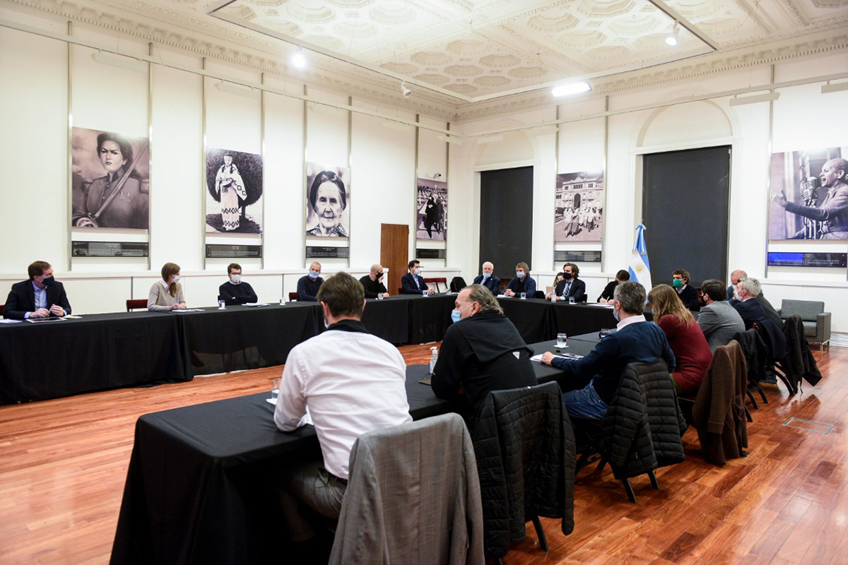 Coronavirus: Cafiero realizó una reunión técnica con los equipos de ciudad y provincia