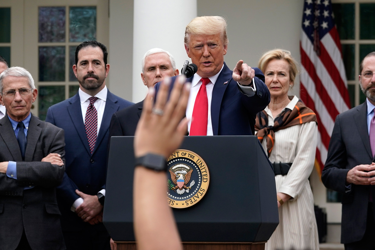 Trump declara la «emergencia nacional» y comprará petróleo para «llenar hasta arriba» las reservas