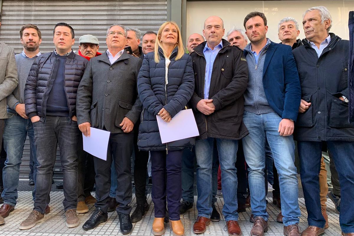 Intendentes del PJ piden a Vidal que se declare la emergencia alimentaria