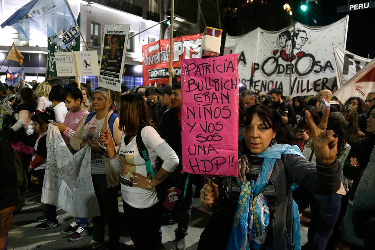 Gatillo fácil en San Miguel del Monte: una multitud pidió justicia en la Plaza de Mayo