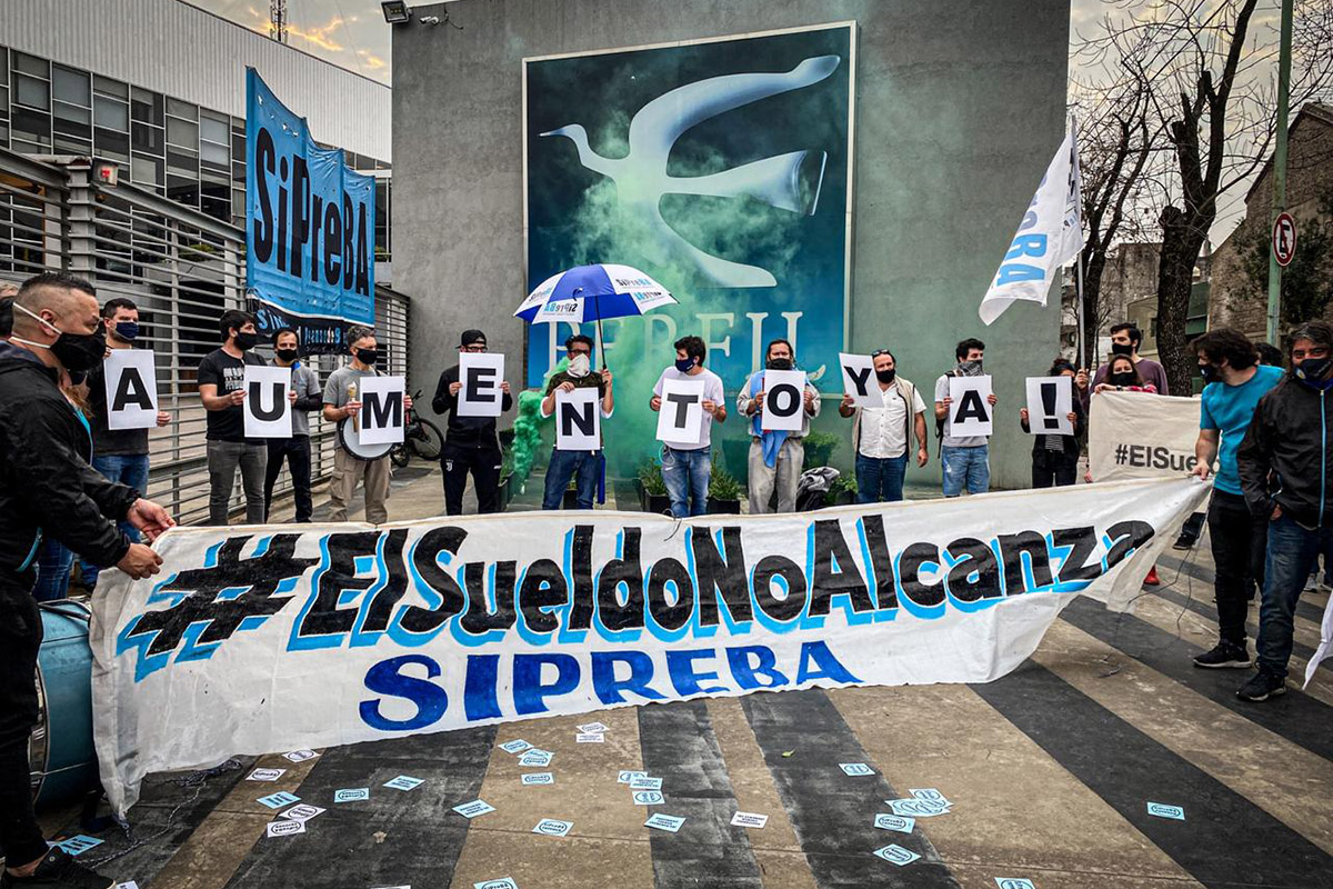 Mientras avanza en acuerdos parciales sigue la pelea del SiPreBA por participar de las paritarias de prensa