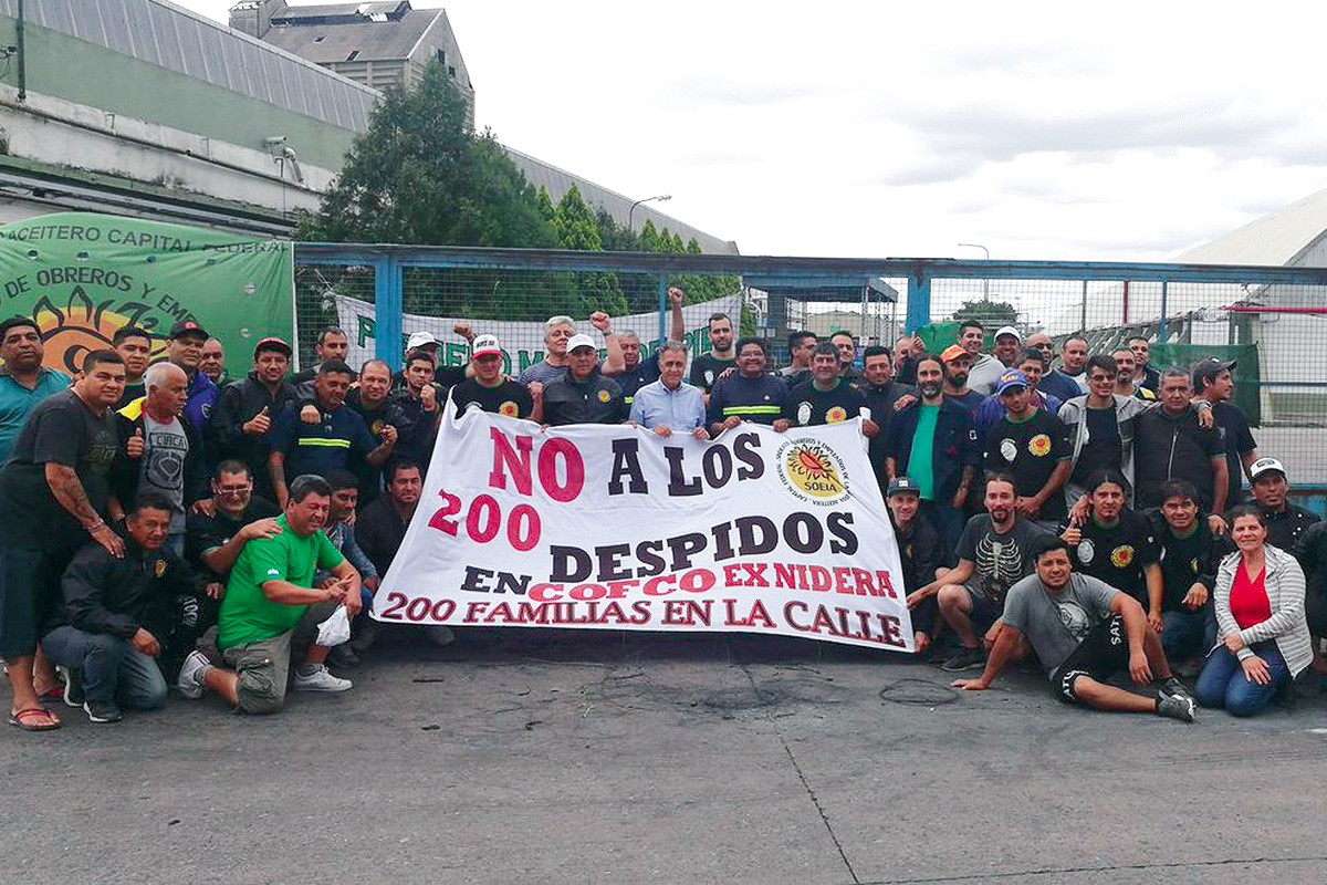 Los trabajadores de Cofco se movilizan al Ministerio de Trabajo bonaerense